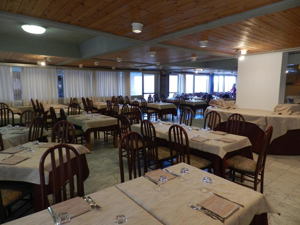 Hotel Sole Alto Mezzana  Esterno foto